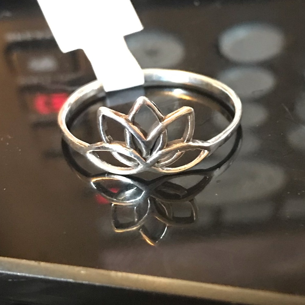 Sterling silver lotus ring